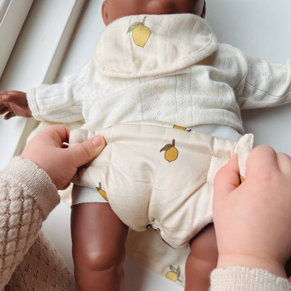 Doll Nursery Set - Puppenwickelset von Konges Slojd kaufen - Spielzeug, Geschenke, Babykleidung & mehr
