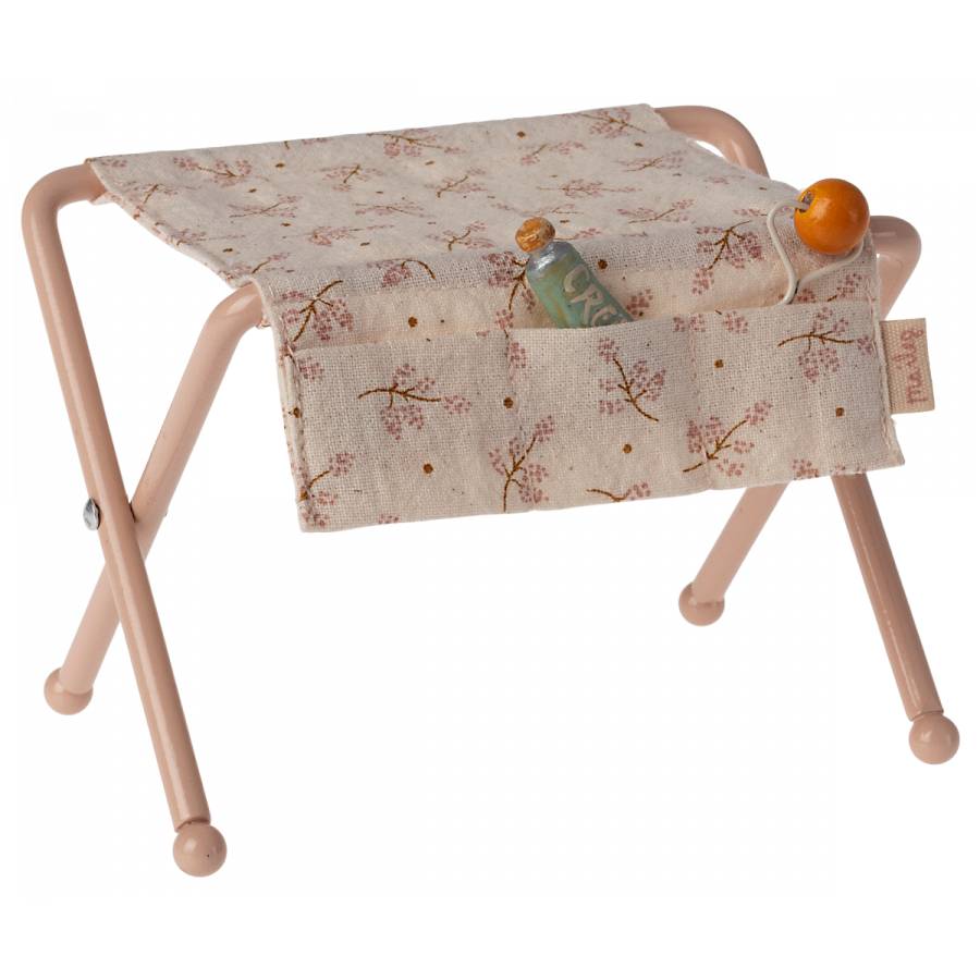 Puppen Wickeltisch Babymaus von Maileg kaufen - Spielzeug, Babykleidung & mehr
