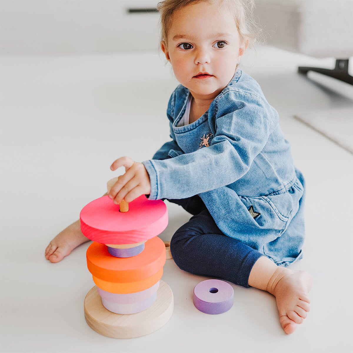 Scheibenturm Neon aus Holz von Grimm´s kaufen - Spielzeug, Geschenke, Babykleidung & mehr